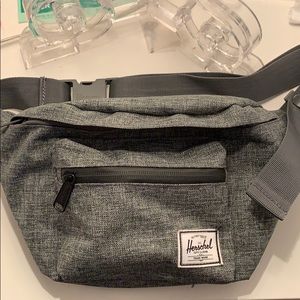 Hershel Supply Co. “Seventeen” Hip Pack.